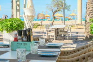 Terraza restaurante Emege con vistas al mar en Playa de Palma