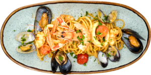 Espaguettis de marisco de la carta del restaurante Emege en Playa de Palma